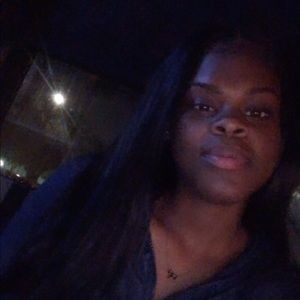 Meet your Posher, Dazia